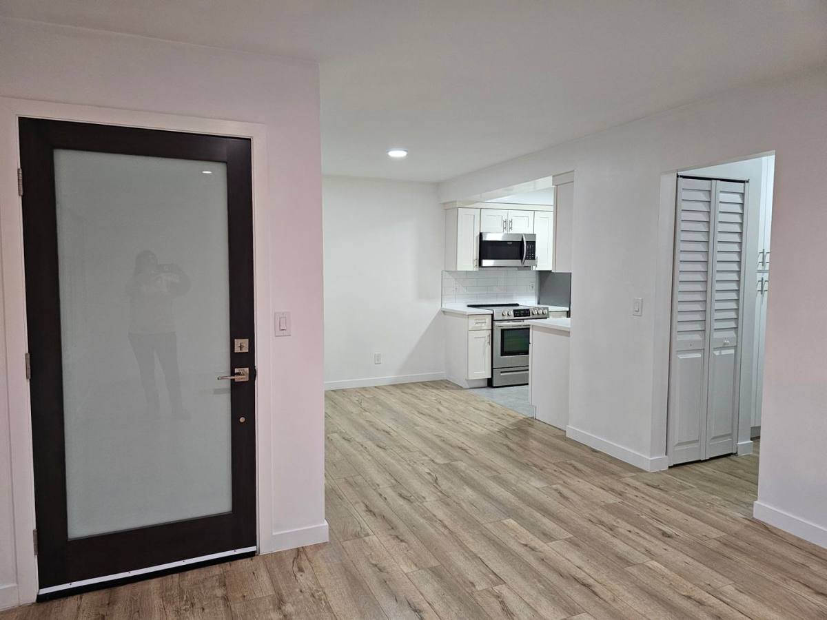 Apartment for rent at 2703 Ruhland, Redondo Beach, CA 90278