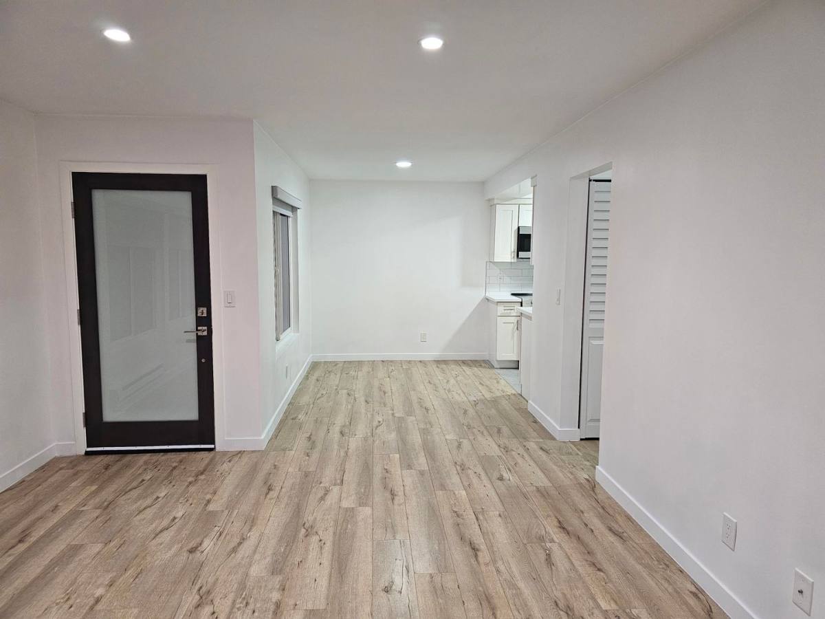 Apartment for rent at 2703 Ruhland, Redondo Beach, CA 90278