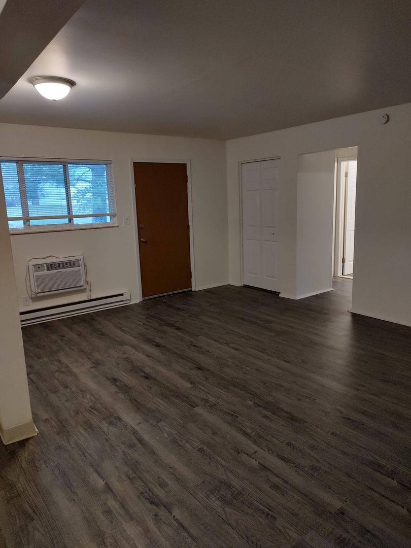 Apartment for rent at 5044 N McKinley Rd, Flushing, MI 48433