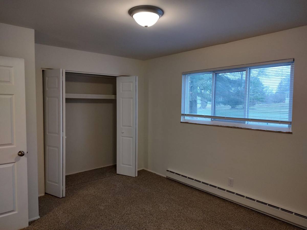 Apartment for rent at 5044 N McKinley Rd, Flushing, MI 48433