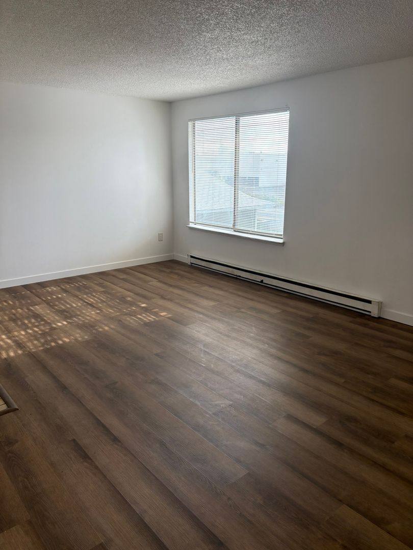 Apartment for rent at 6119 - 6123 N Addison, Spokane, WA 99208