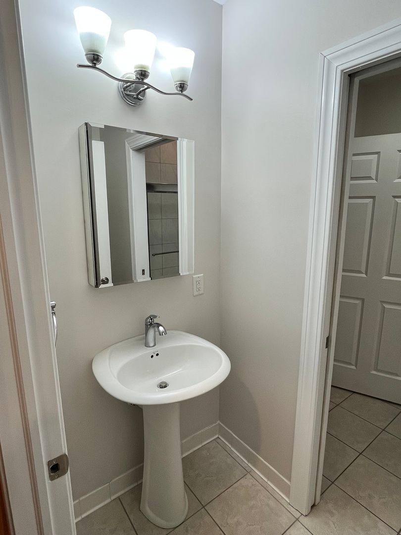 Apartment for rent at 319 S Salina St, Syracuse, NY 13202