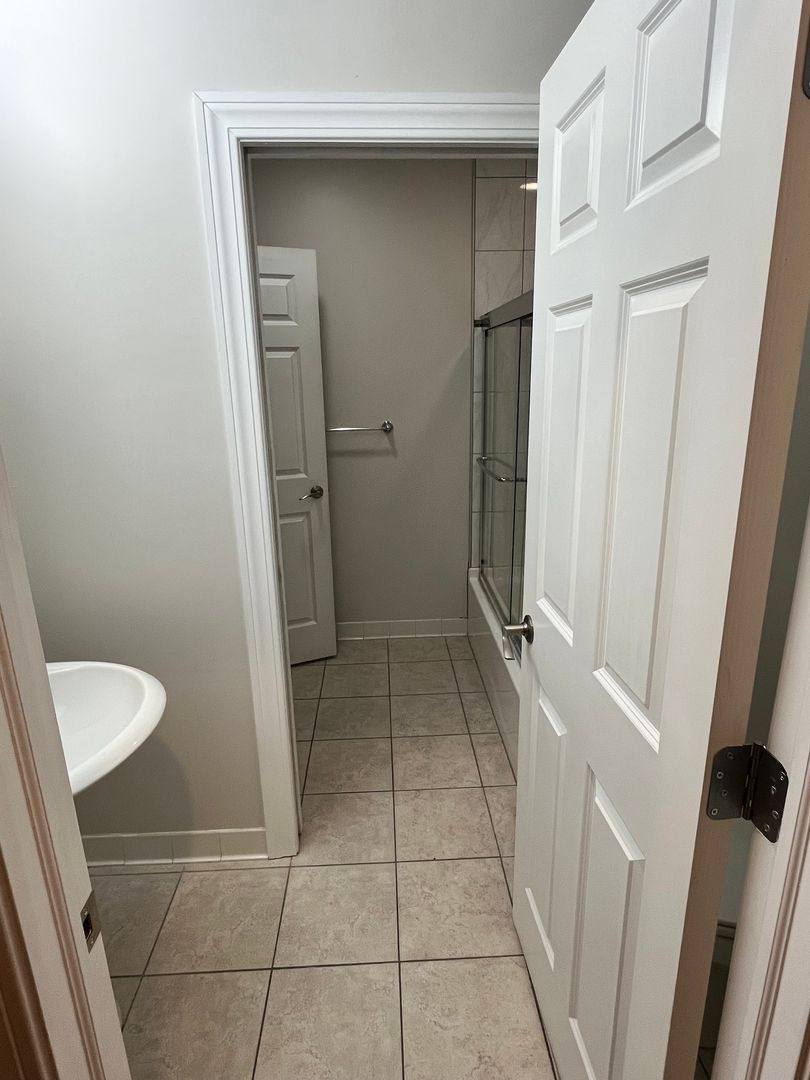 Apartment for rent at 319 S Salina St, Syracuse, NY 13202