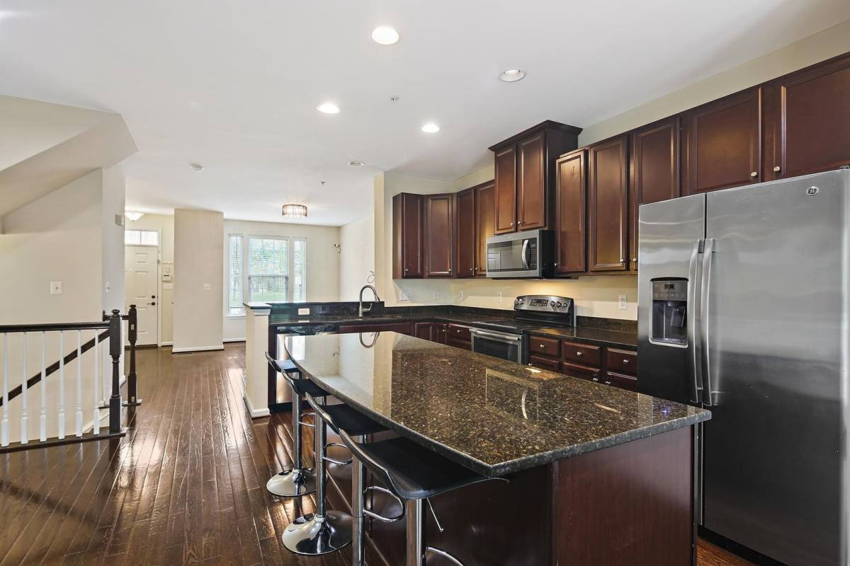 Townhouse for rent at 11675 Emerald Green Dr, Clarksburg, MD 20871
