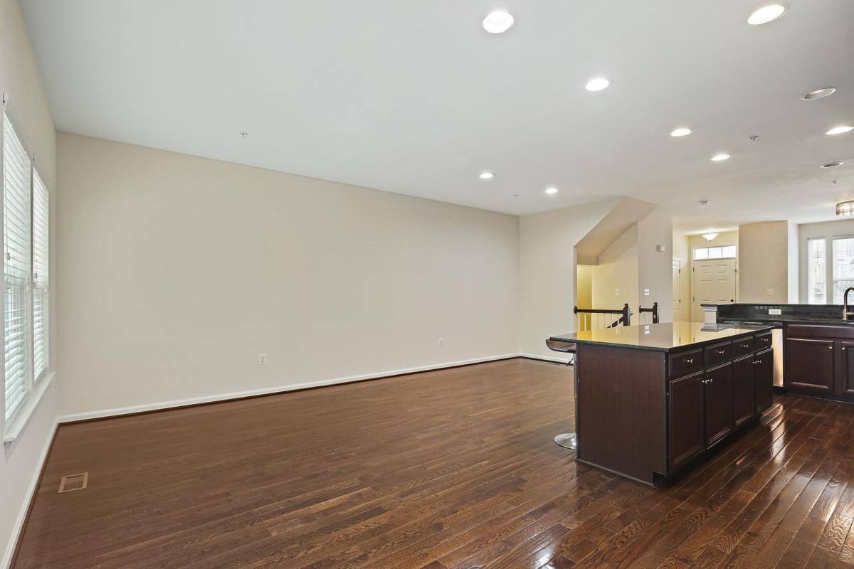 Townhouse for rent at 11675 Emerald Green Dr, Clarksburg, MD 20871