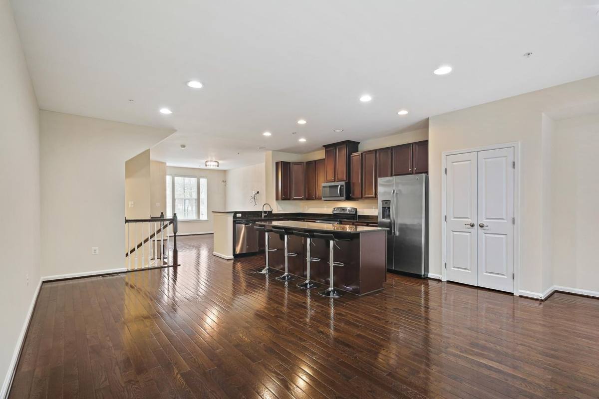 Townhouse for rent at 11675 Emerald Green Dr, Clarksburg, MD 20871