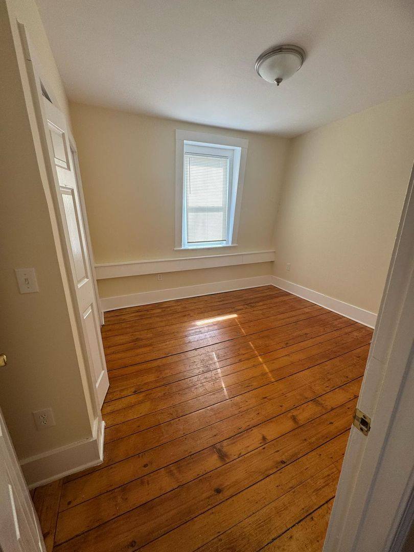 Apartment for rent at 10-28 Centennial Place, Framingham, MA 01701