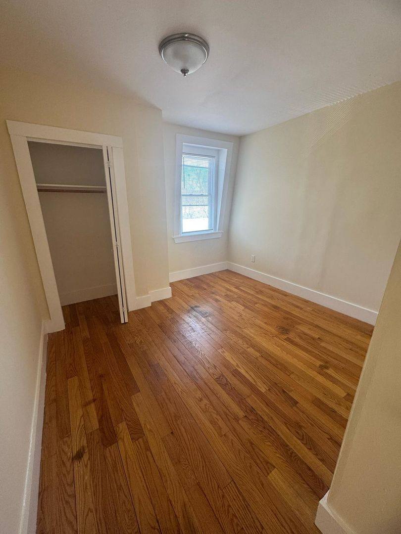 Apartment for rent at 10-28 Centennial Place, Framingham, MA 01701