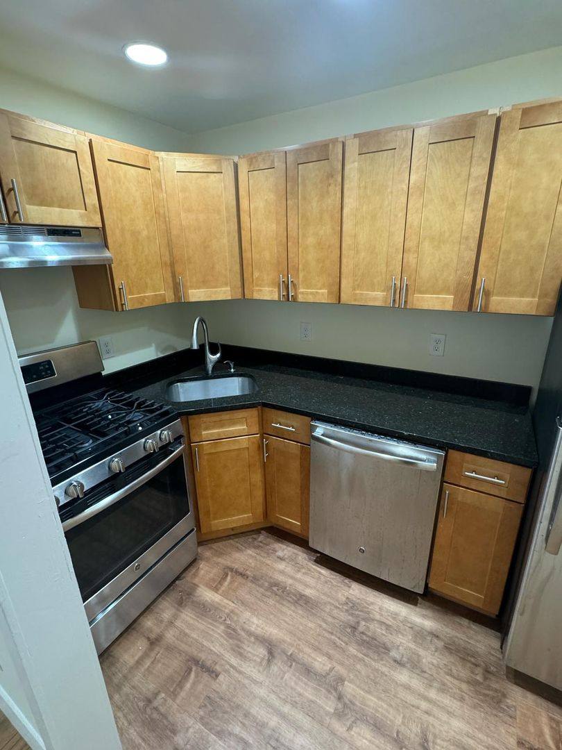 Apartment for rent at 10-28 Centennial Place, Framingham, MA 01701