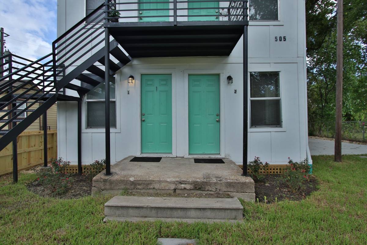 Apartment for rent at 505 1 2 E, Houston, TX 77018