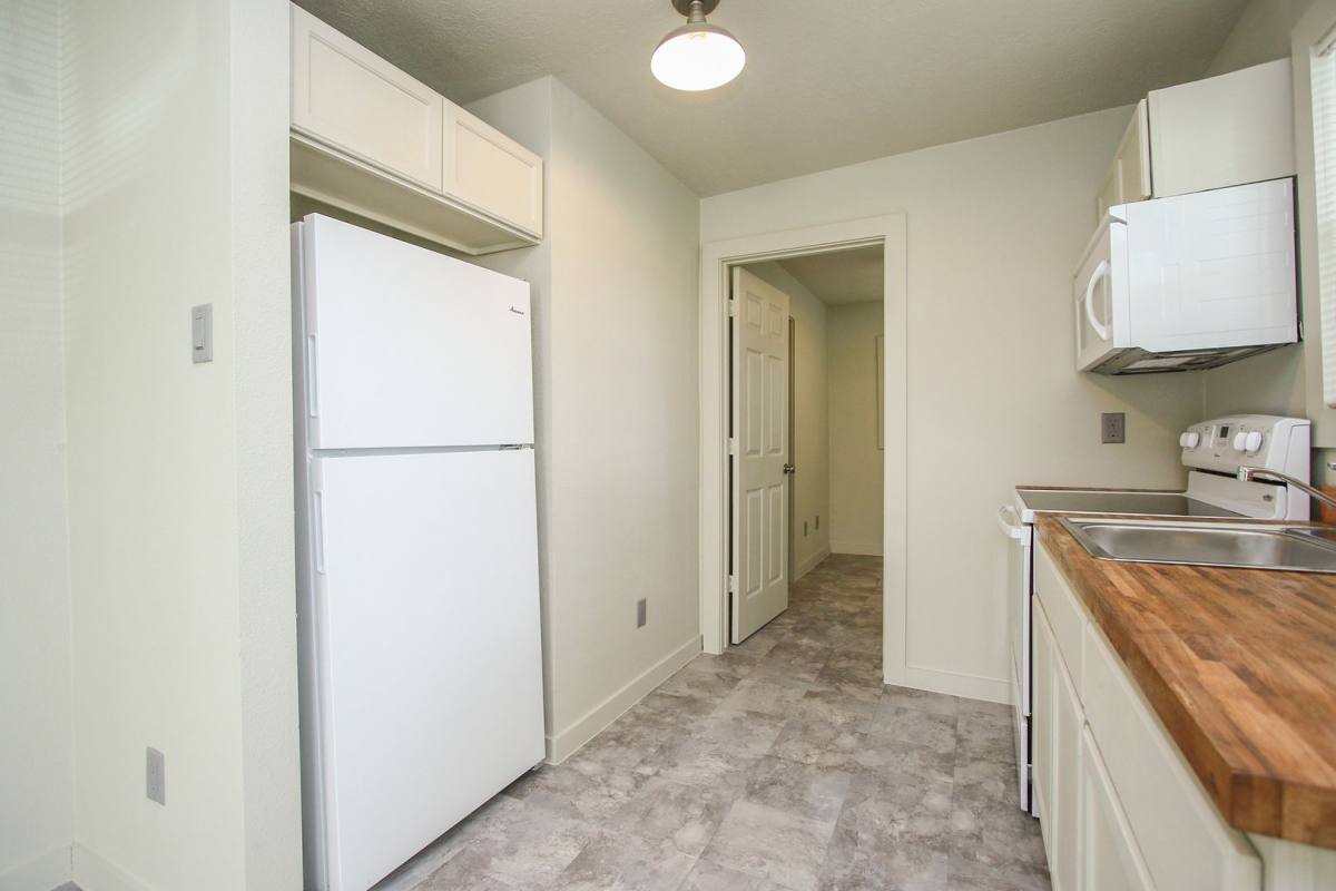 Apartment for rent at 505 1 2 E, Houston, TX 77018