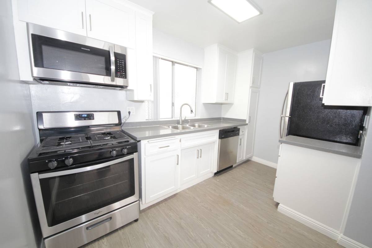 Apartment for rent at 12133, 12135 Mitchell Ave, Los Angeles, CA 90066
