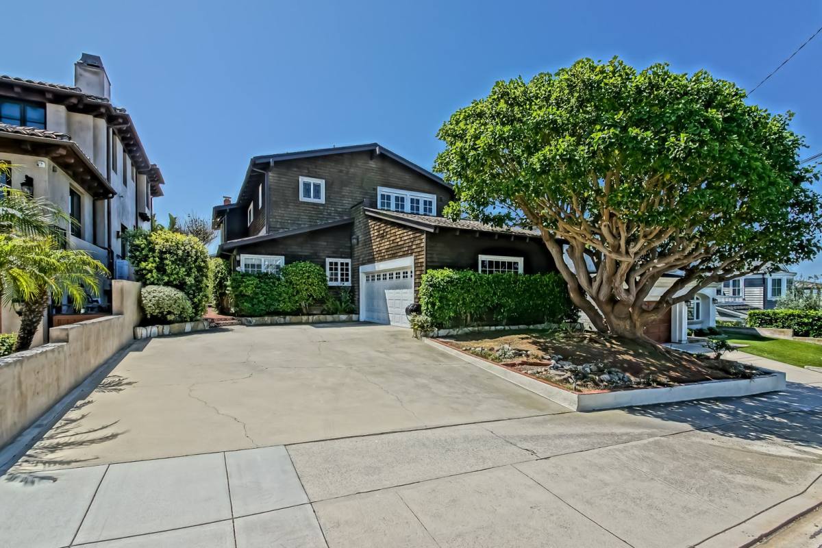 House for rent at 600 15th St, Manhattan Beach, CA 90266