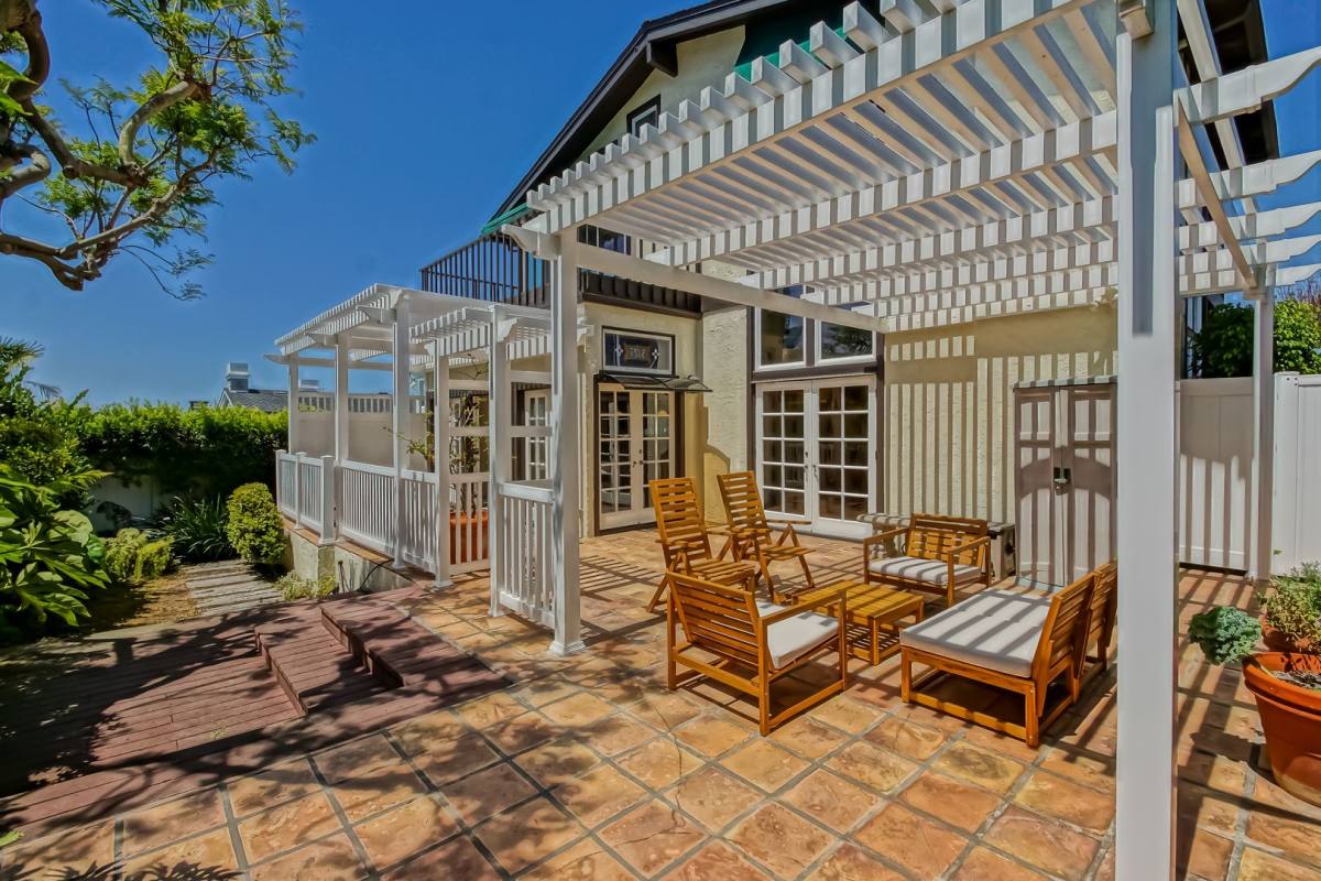 House for rent at 600 15th St, Manhattan Beach, CA 90266