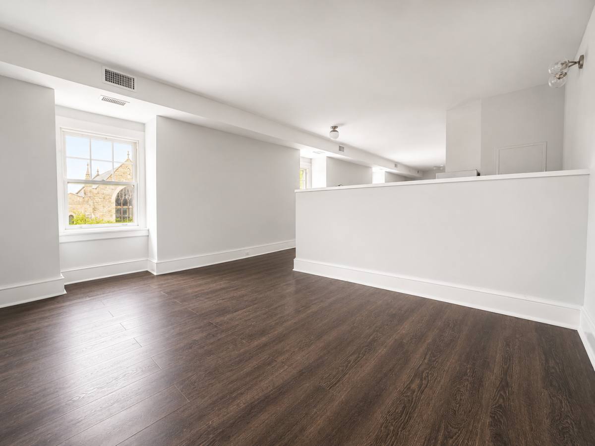 Apartment for rent at 186 W Queen Lane, Philadelphia, PA 19144