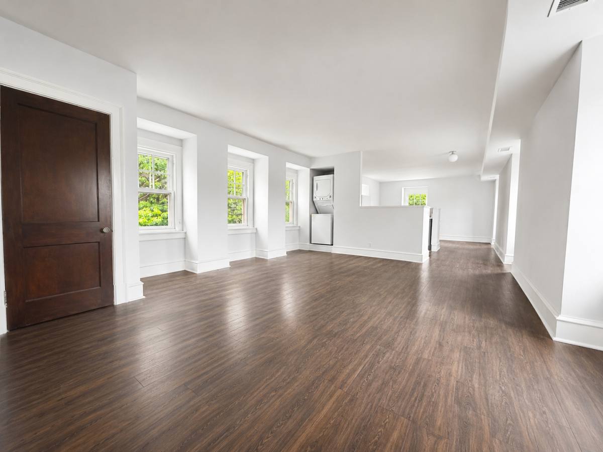 Apartment for rent at 186 W Queen Lane, Philadelphia, PA 19144