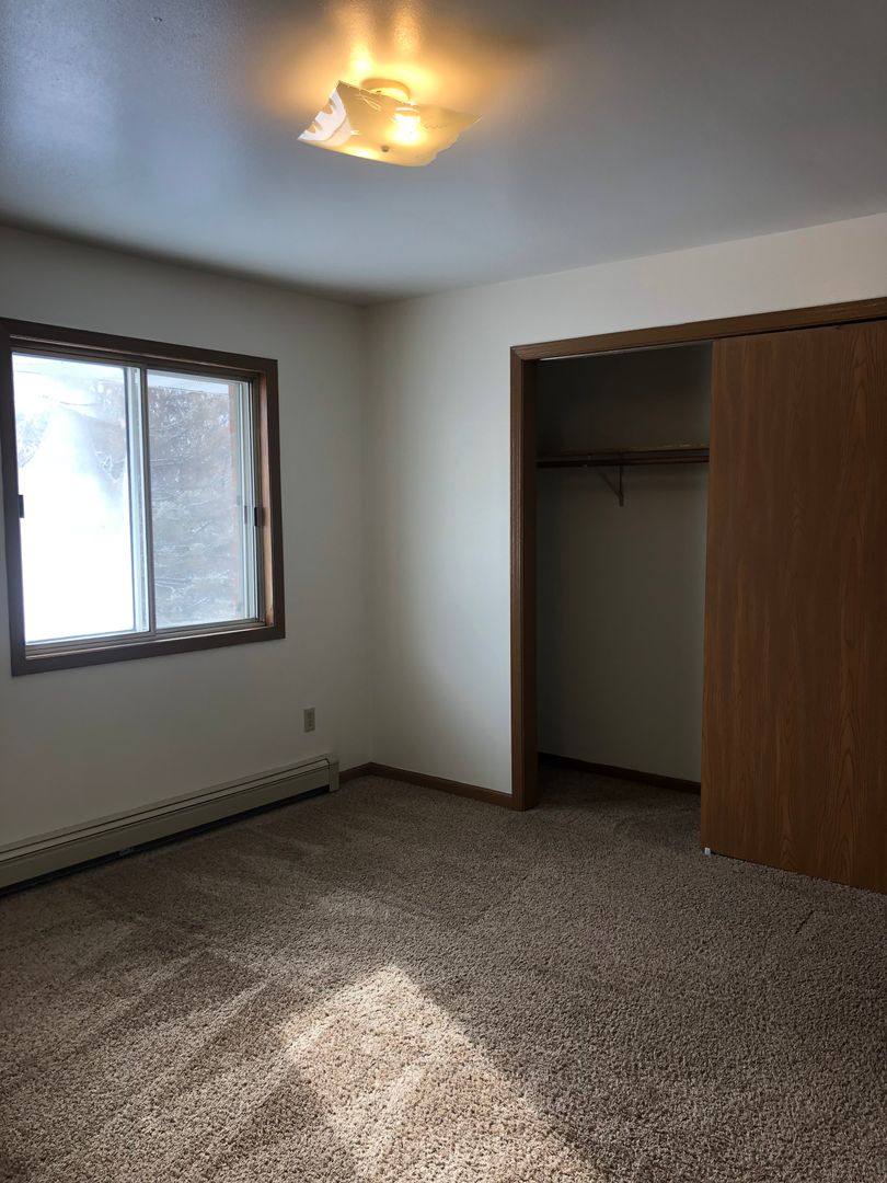 Apartment for rent at 110 Cimarron Court, Oshkosh, WI 54902
