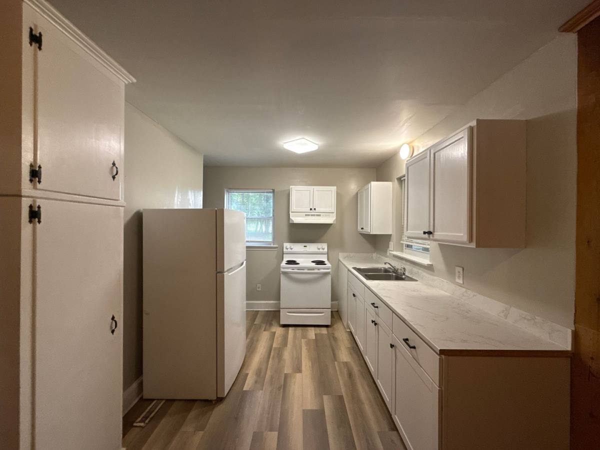 House for rent at 2000 Weststone Dr, Charlotte, NC 28208