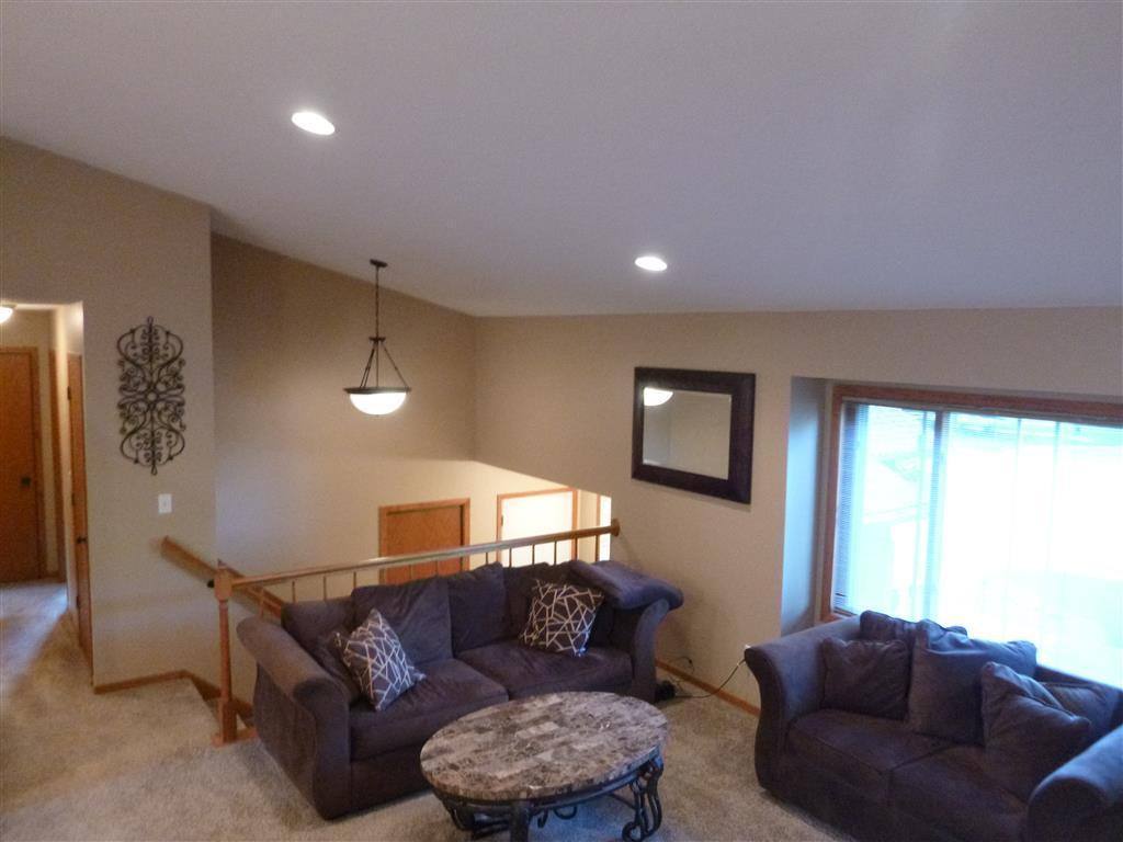 House for rent at 808 Chalet Dr NW, Rochester, MN 55901