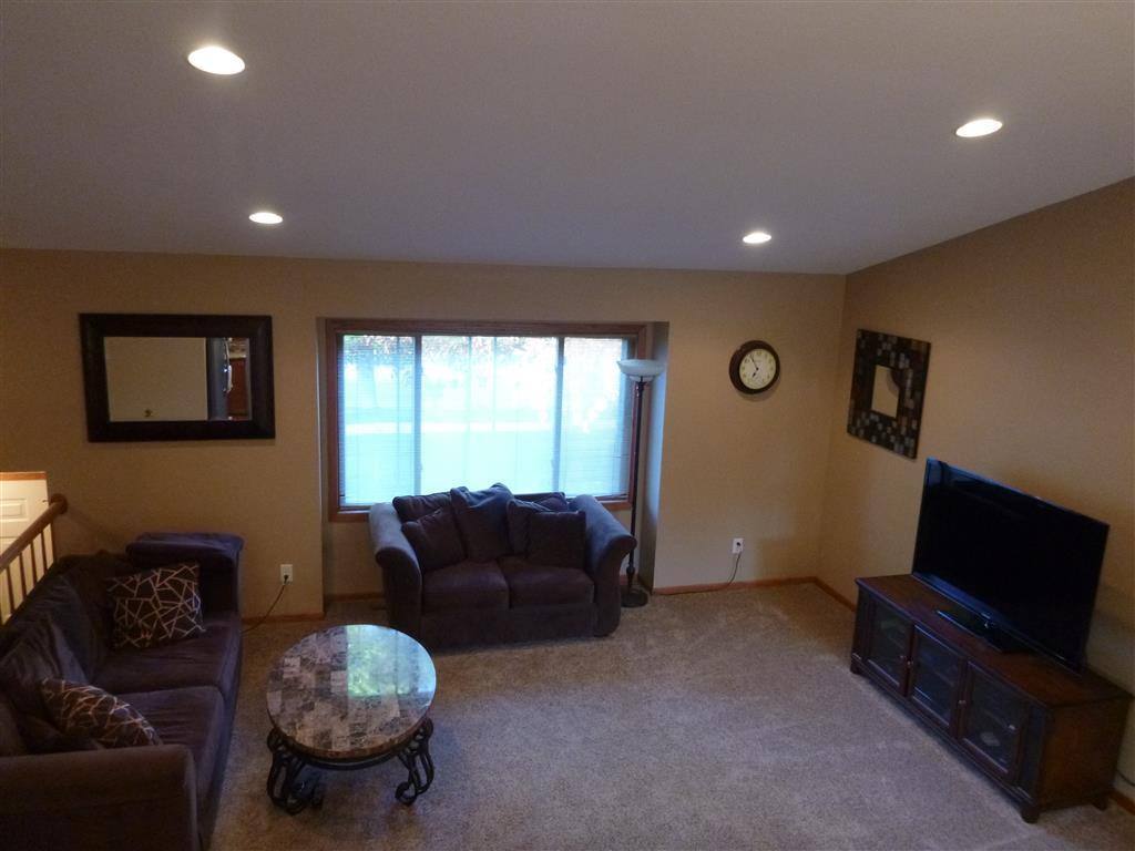 House for rent at 808 Chalet Dr NW, Rochester, MN 55901
