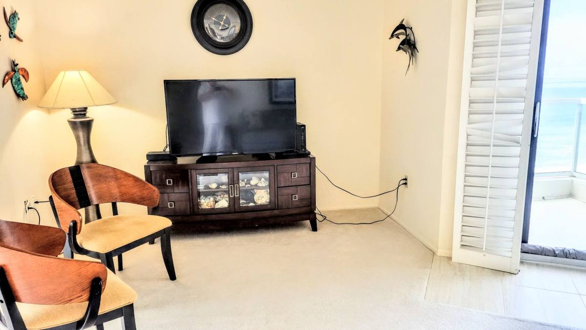 Condo for rent at 1000 Longboat Club Dr, Longboat Key, FL 34228