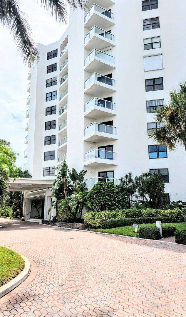 Condo for rent at 1000 Longboat Club Dr, Longboat Key, FL 34228