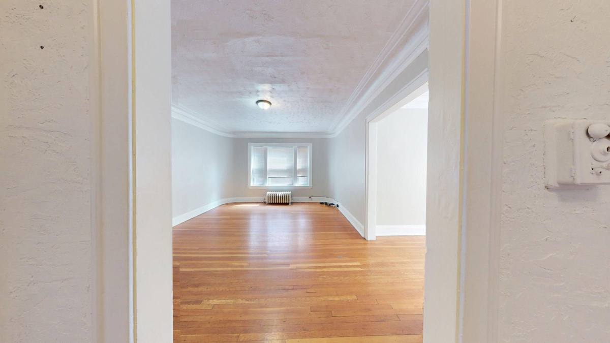 Apartment for rent at 2729 Euclid Heights Blvd, Cleveland, OH 44106