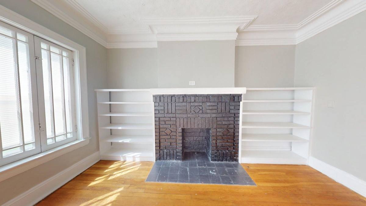 Apartment for rent at 2729 Euclid Heights Blvd, Cleveland, OH 44106