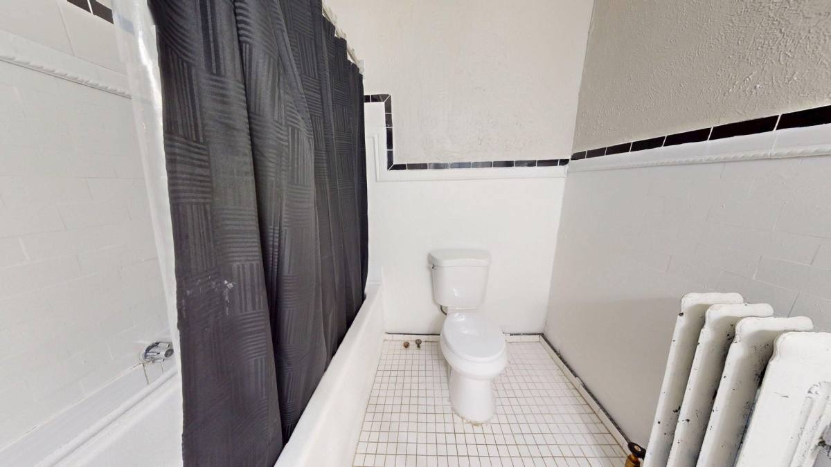 Apartment for rent at 2729 Euclid Heights Blvd, Cleveland, OH 44106