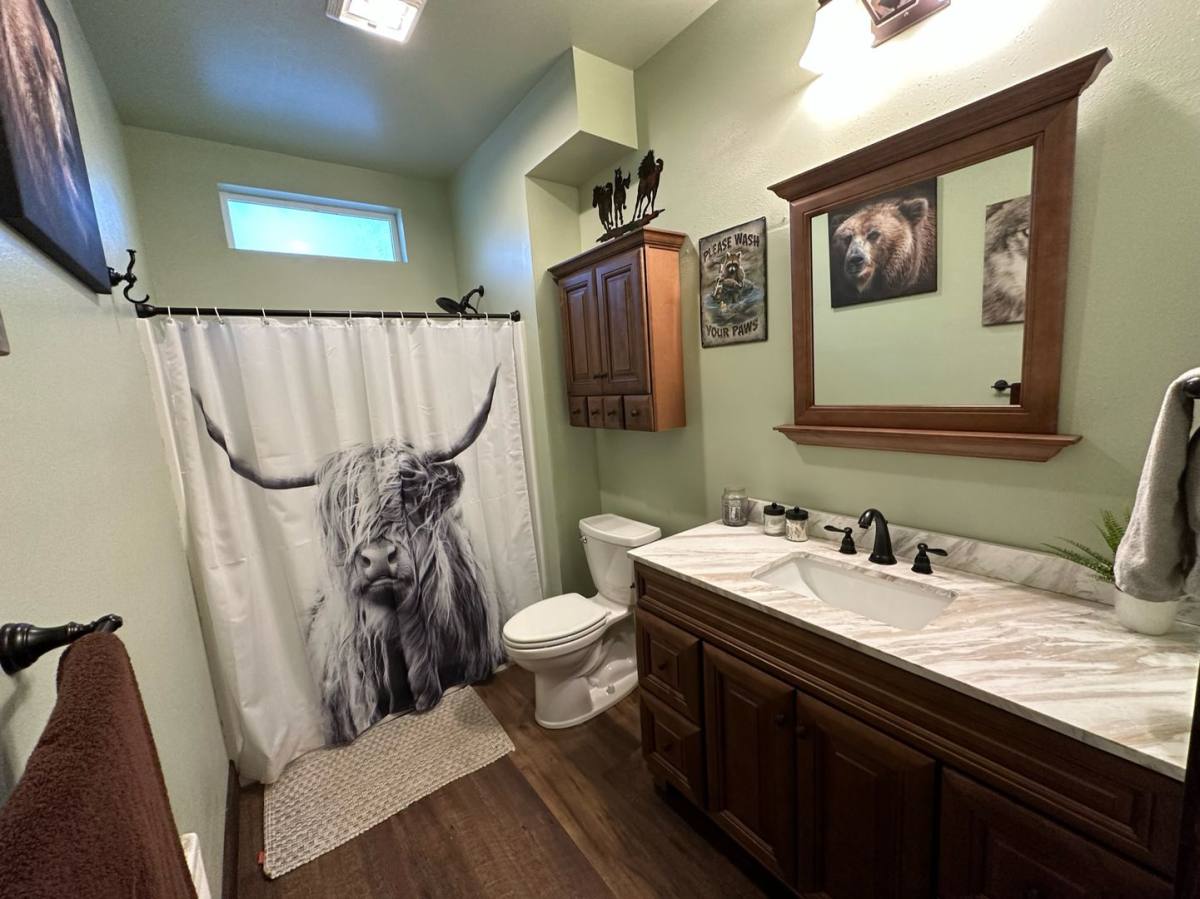 Apartment for rent at 19111 Shoshone Rd, Bend, OR 97702