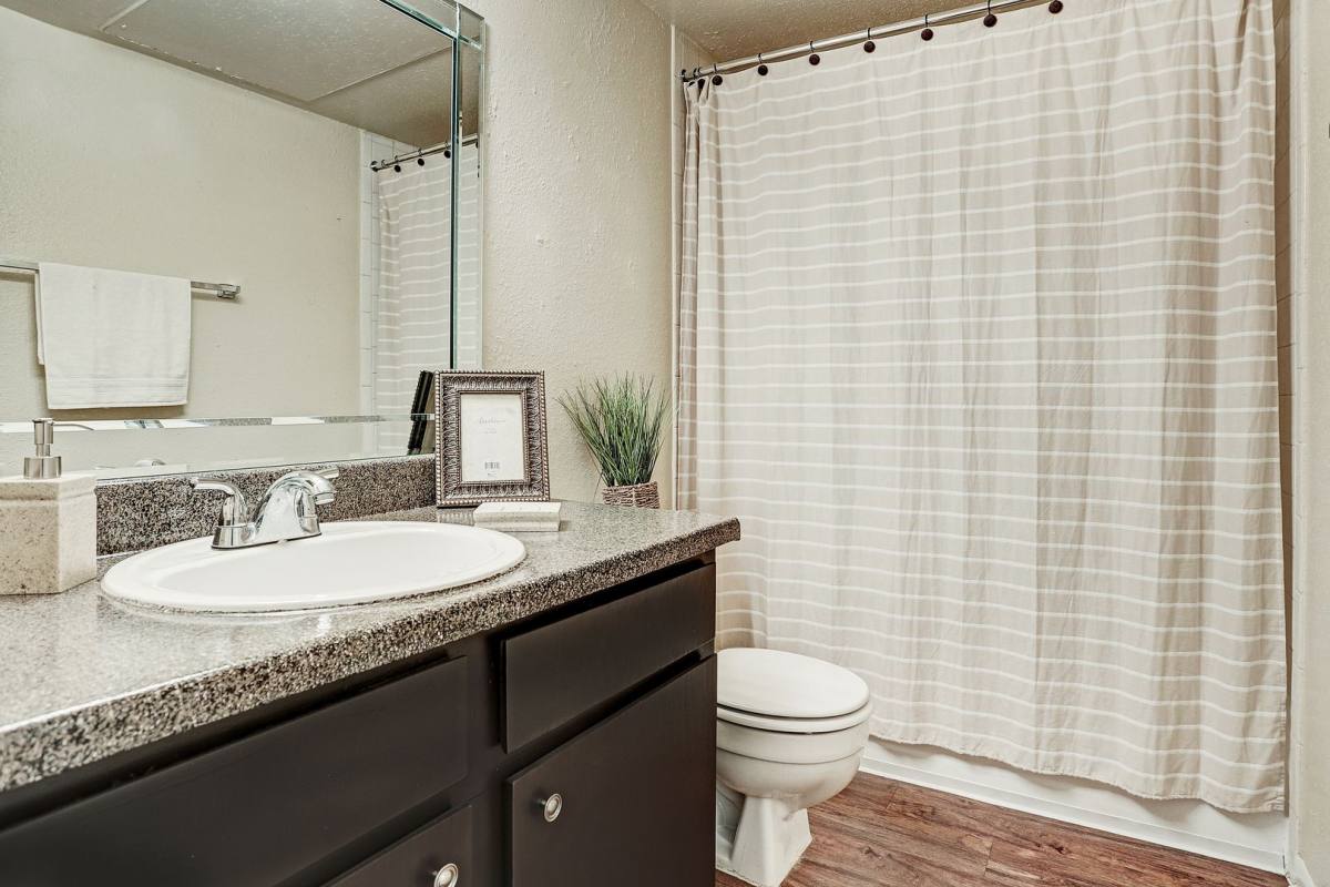 Townhouse for rent at 1516 E Sam Houston Parkway S, Pasadena, TX 77503