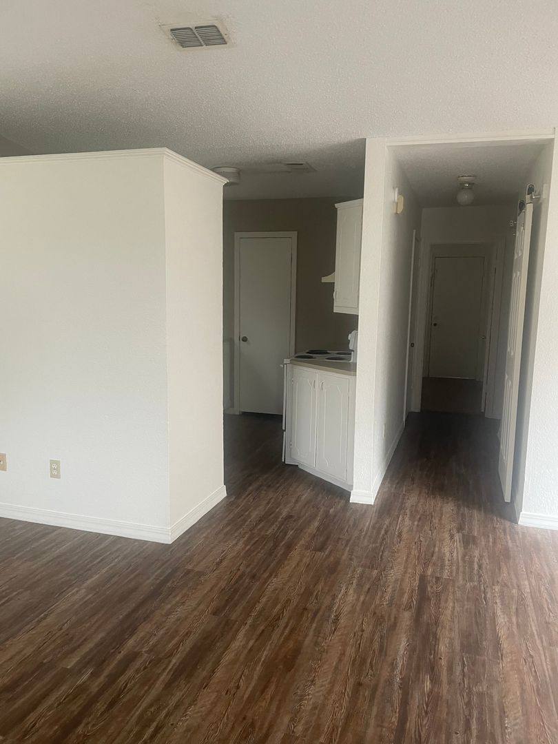House for rent at 23 Rue Du Soleil, Longview, TX 75604