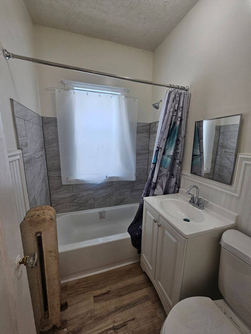 Apartment for rent at 1933 Lee Rd, Cleveland, OH 44118