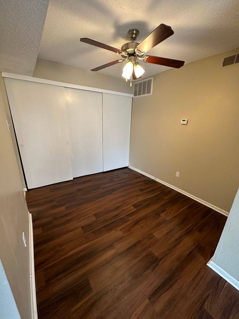 Condo for rent at 6680-3 Whispering Oaks Place, Memphis, TN 38120