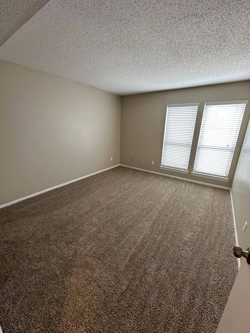 Condo for rent at 6680-3 Whispering Oaks Place, Memphis, TN 38120