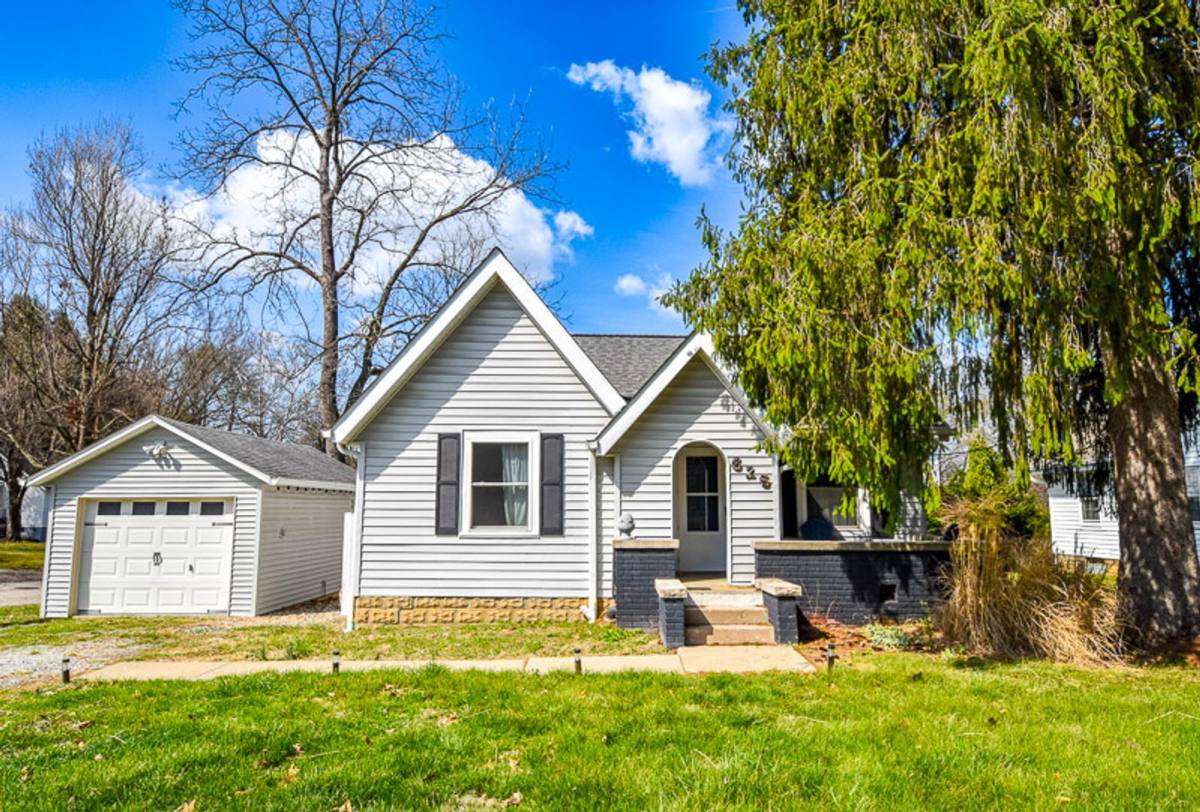 House for rent at 626 S Mitchell St, Bloomington, IN 47401