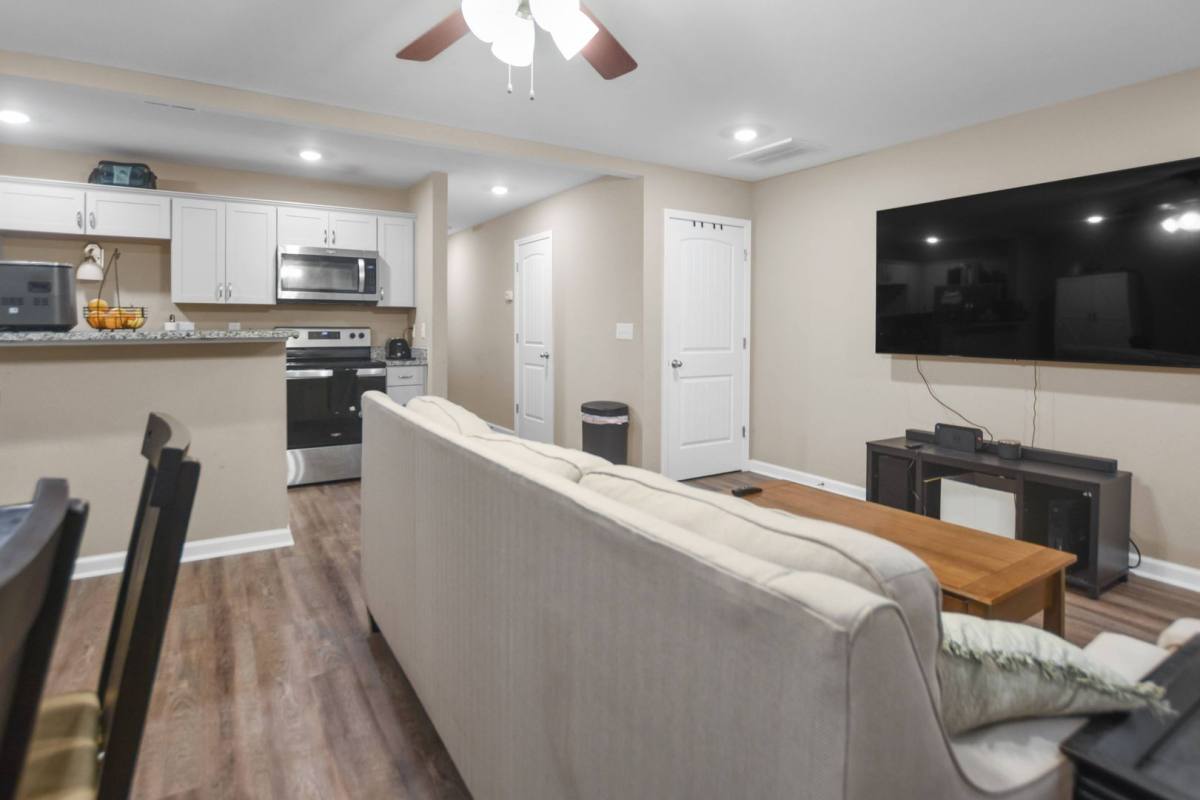Townhouse for rent at 135 Country Lane, Clarksville, TN 37040