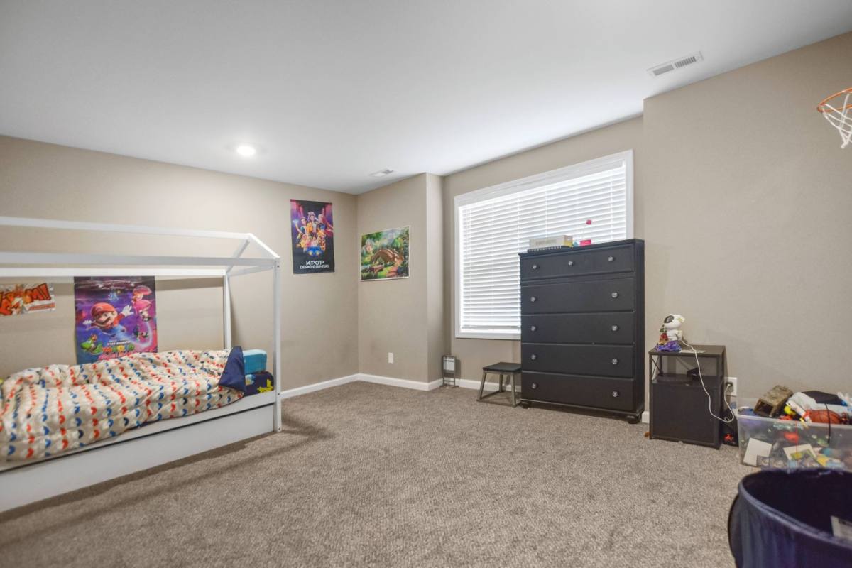 Townhouse for rent at 135 Country Lane, Clarksville, TN 37040
