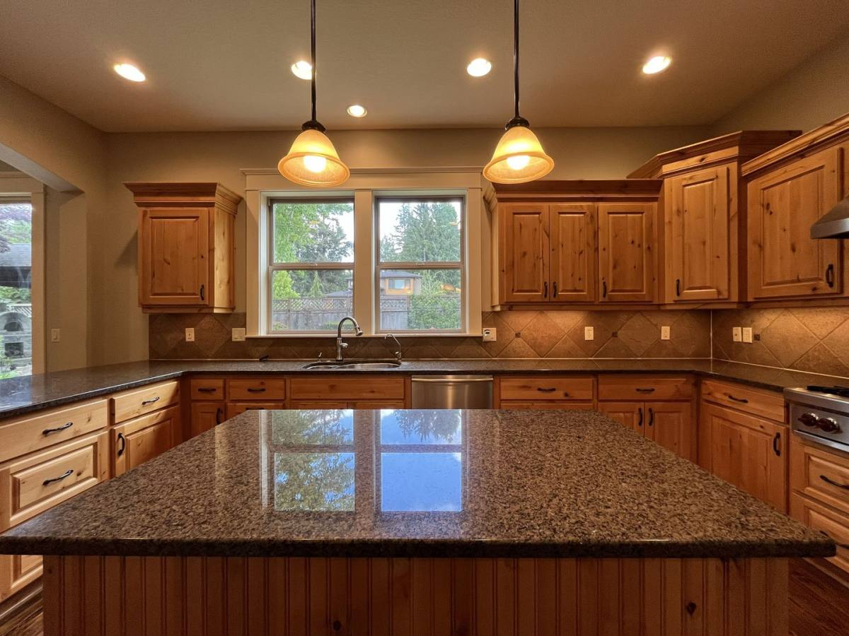House for rent at 6435 McDuff Court, Lake Oswego, OR 97035