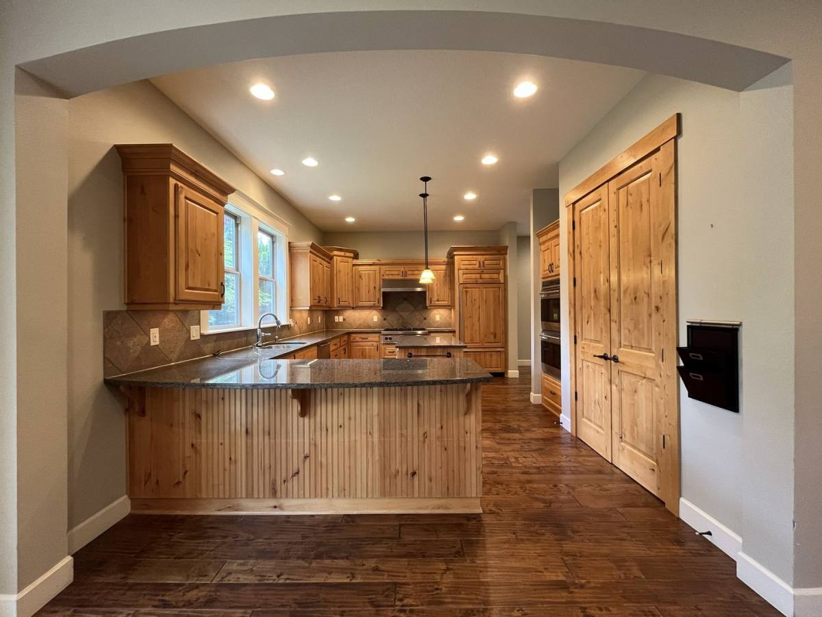 House for rent at 6435 McDuff Court, Lake Oswego, OR 97035