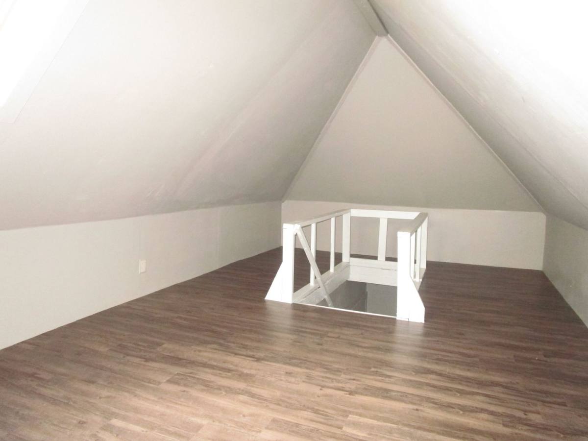 Apartment for rent at 708 W Jackson, Muncie, IN 47305
