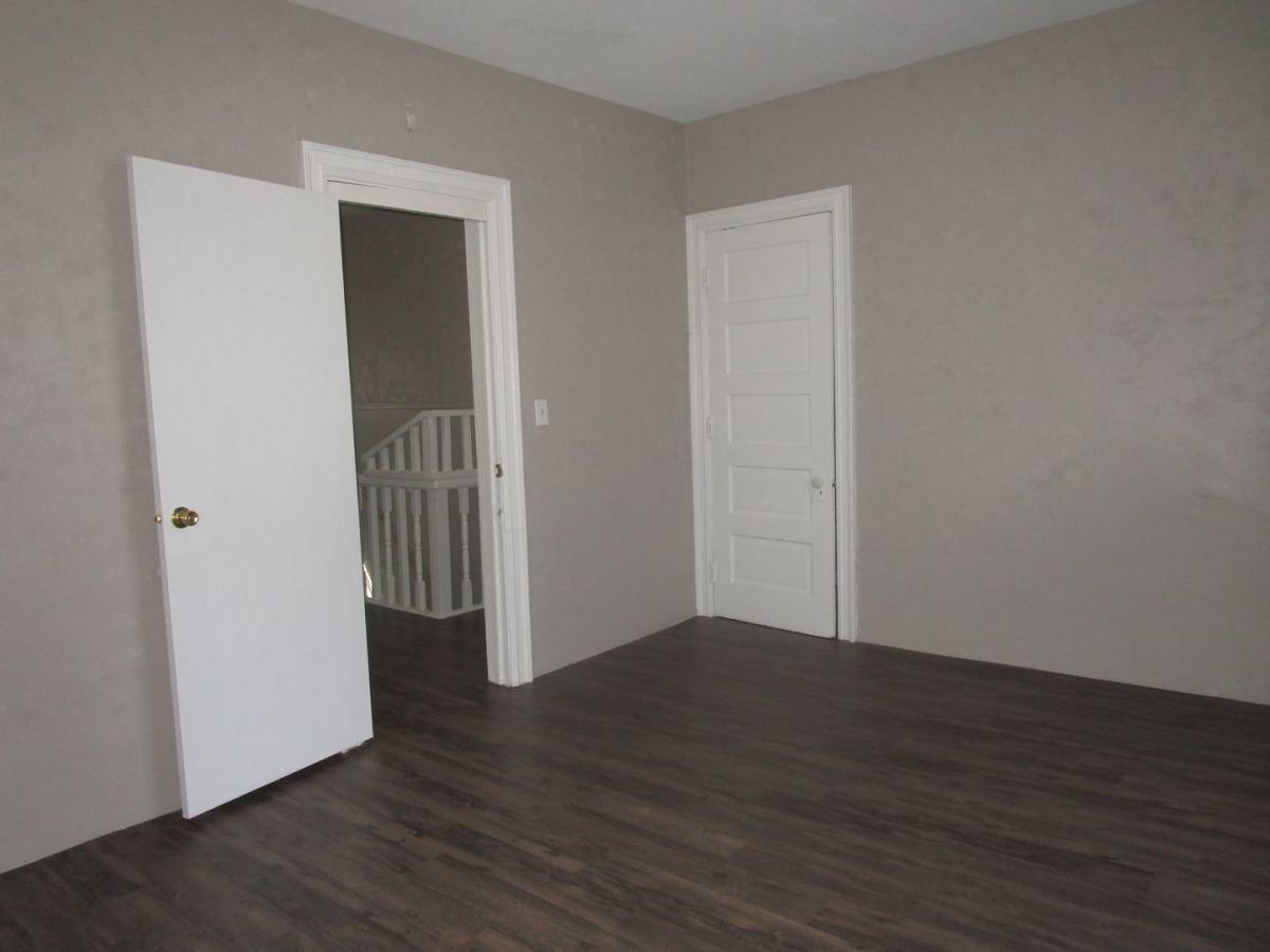 Apartment for rent at 708 W Jackson, Muncie, IN 47305