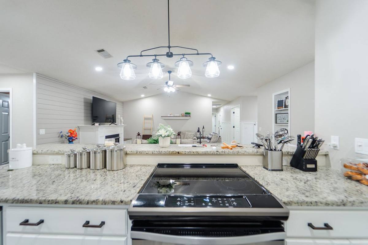 House for rent at 4 Huesca Lane, Hot Springs Village, AR 71909