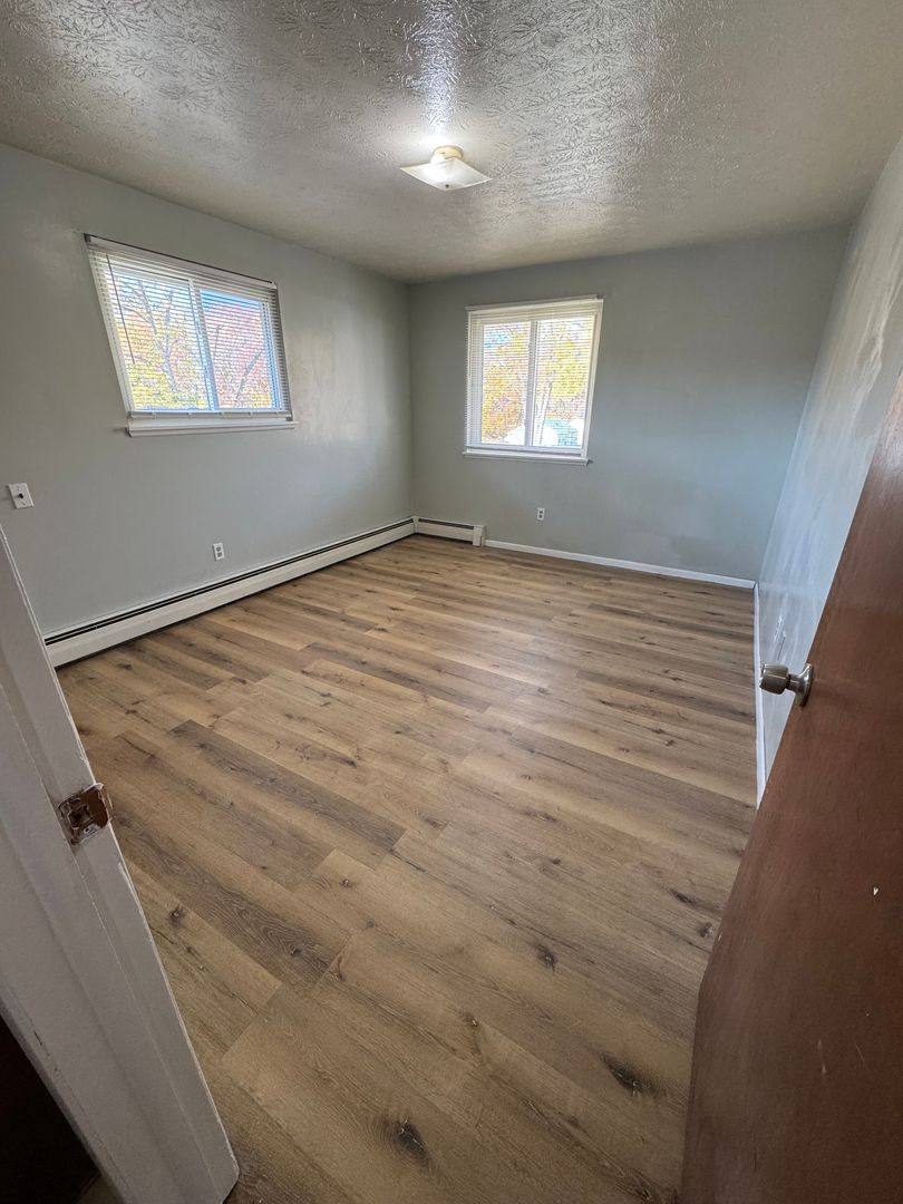 Apartment for rent at 484 10th St, Elyria, OH 44035