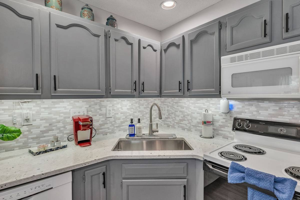 Townhouse for rent at 5906 Prescott Court, Charlotte, NC 28269