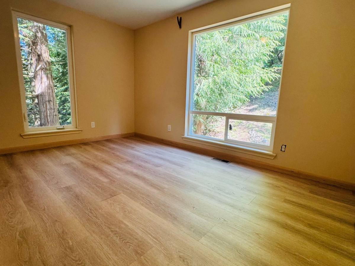House for rent at 7604 Holiday Blvd, Anacortes, WA 98221