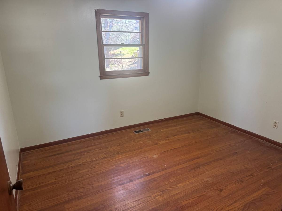 House for rent at 85 Ridgeview Dr, Mosheim, TN 37818