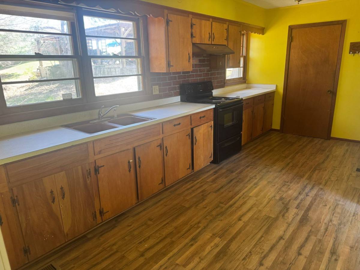 House for rent at 85 Ridgeview Dr, Mosheim, TN 37818