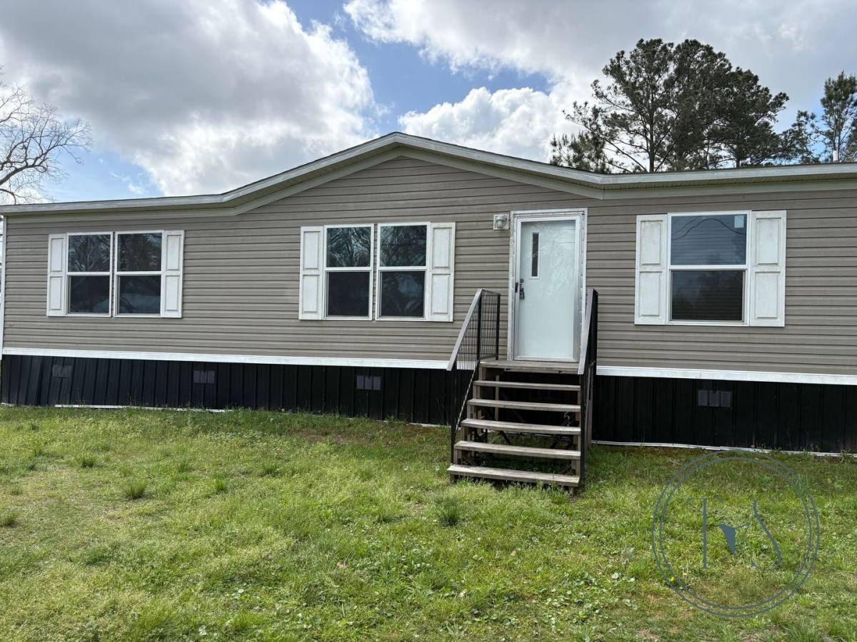 House for rent at 7902 Rye Patch Rd NE, Ludowici, GA 31316