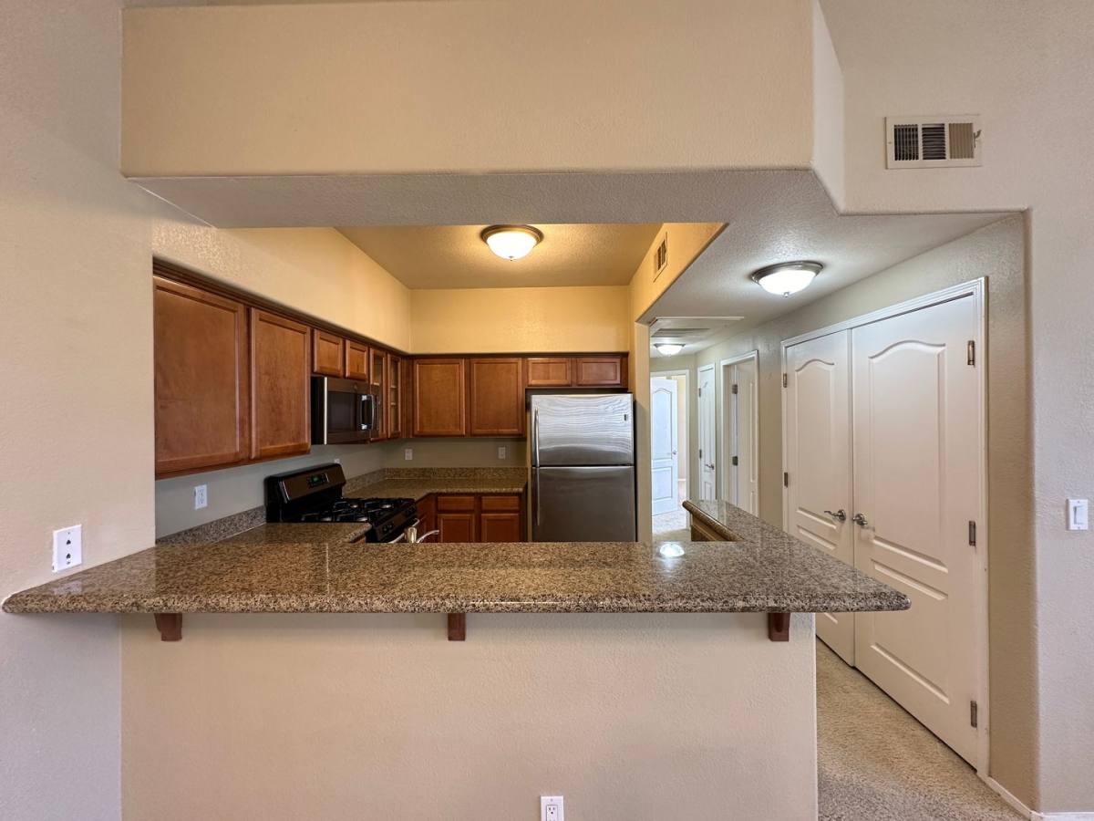 Condo for rent at 1621 Queen Victoria St, Las Vegas, NV 89144